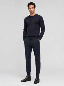 NAVY FORM KNIT PULLOVER