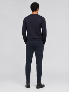 NAVY FORM KNIT PULLOVER